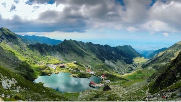 Braov: Carpathian Mountains Guided Hike with Pickup - Who Should Consider This Tour?