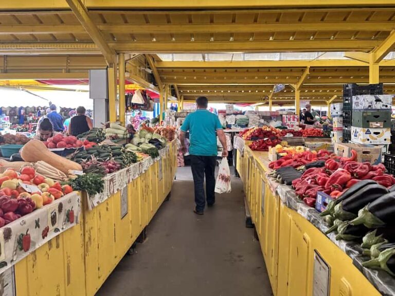 Brasov Bites and Sights: Guided Food Tour - An In-Depth Look at the Brasov Bites and Sights Tour