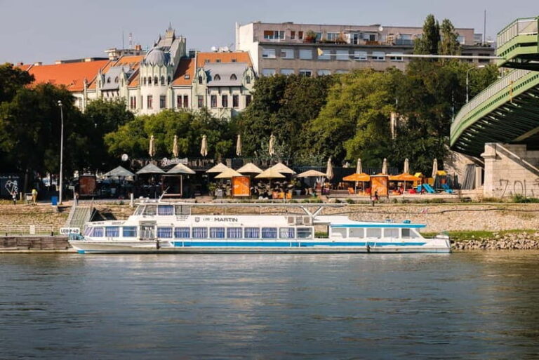Bratislava: Panorama Cruise with Unlimited Prosecco - Key Points