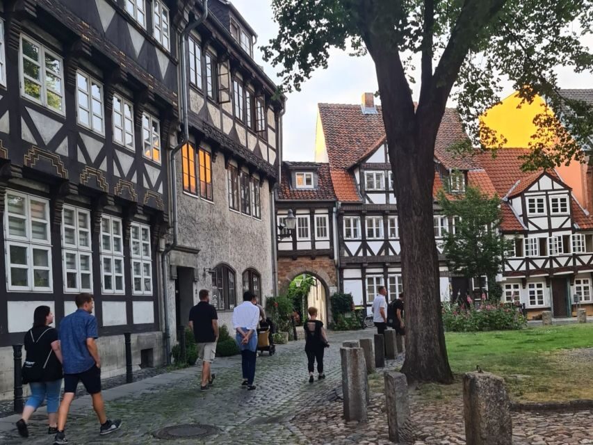 Braunschweig: Guided Walking Tour with Food Tastings - Authentic Feedback from Participants