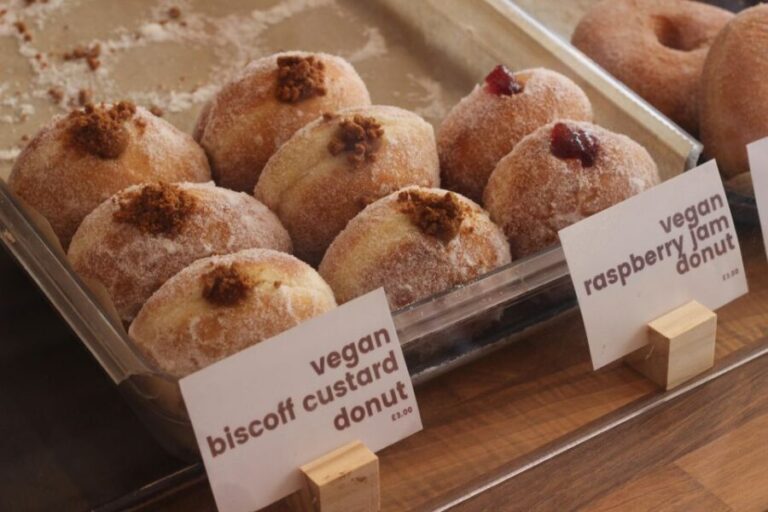 Brighton Festive Donut Adventure by Underground Donut Tour - Why This Tour Works Well