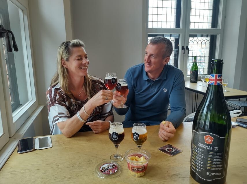 Bruges: Historical Walking Tour with Food Tasting - Practical Details & Tips for Travelers