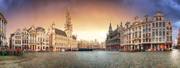 Brussels: 2-Hour Dark Side of Brussels Private Tour - What to Expect and What to Bring