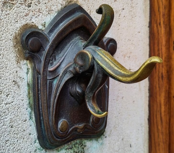 Brussels: Fall and Rise of Art-Nouveau Guided Tour - Walking Through Art-Nouveau Streets