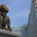 Brussels: Walking Tour from Central Station to Manneken Pis - Who Is This Tour Best For?