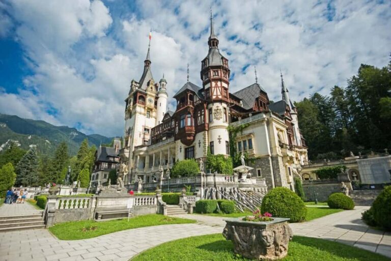 Bucharest : Day Trip 3 Castles Draculas, Peles, Cantacuzino - Who Will Love This Tour?