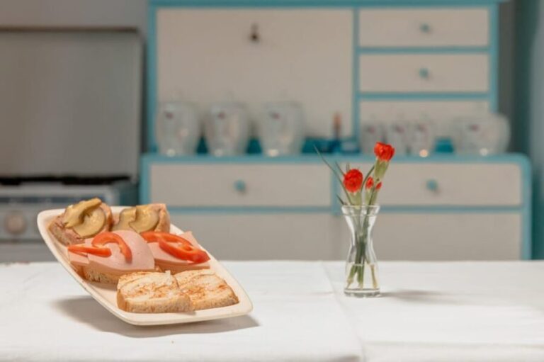 Bucharest: Dinner+Tour at Museum of Communism after closing - A Detailed Look at the Experience