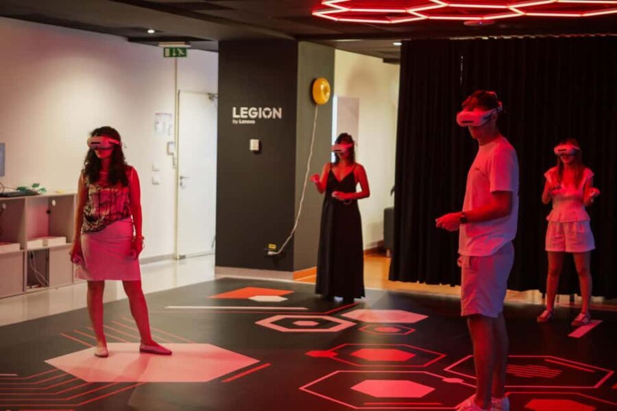 Bucharest: Family VR Adventure with Refreshments - Why This Experience Works