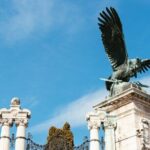 Buda Castle's Secrets with a Historian - The Pros and Cons