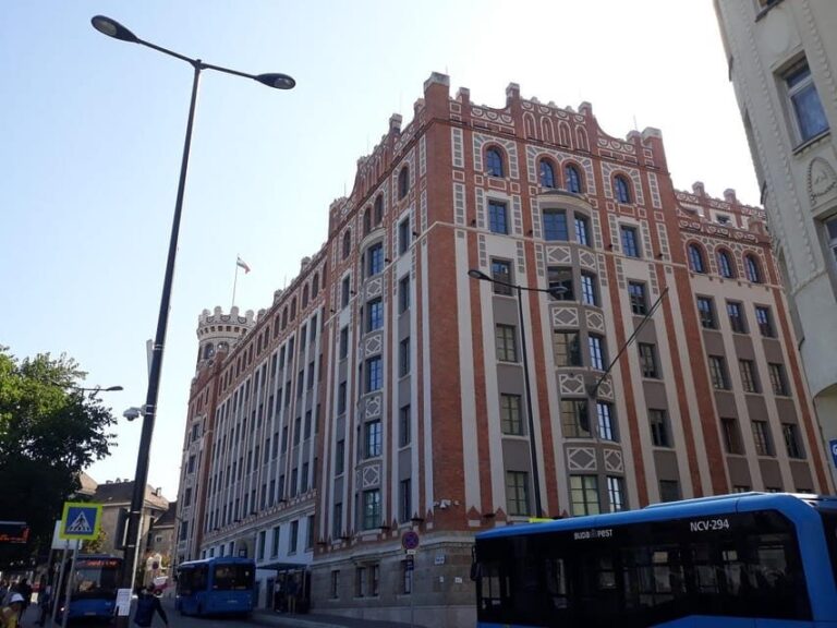 Budapest At Dawn: Scenic Walking Tour with Music Performance - Final Thoughts: Is It Worth It?