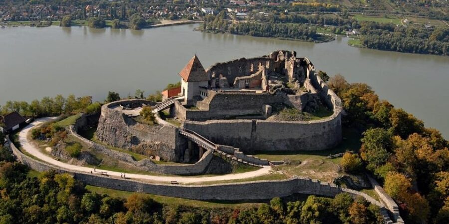 Budapest: Danube Bend Private Day Trip with a Local - Who Should Consider This Tour?