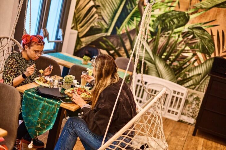 Budapest: Eggscuse Me? Brunch & Bistro's Bottomless Offer - The Practicalities: What You Need to Know