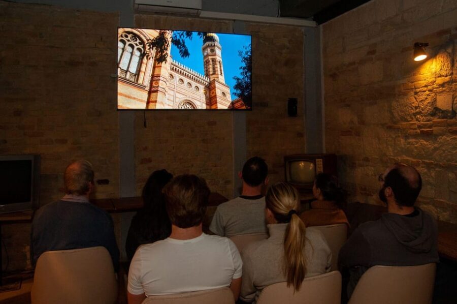 Budapest: Ghetto Wall Exhibition Tour with History Guide - Final Thoughts: Is This Tour Right for You?