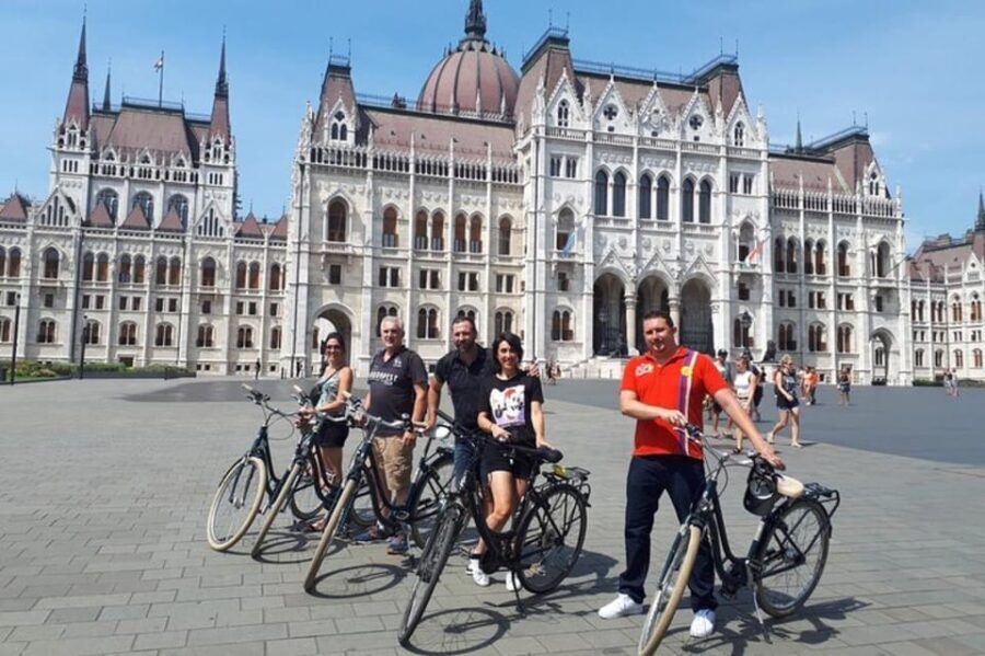 Budapest : Must-see attractions walking tour - The Practicalities