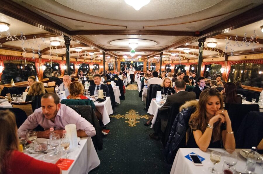 Budapest: New Year's Eve Party Cruise with Food & Live Show - FAQs