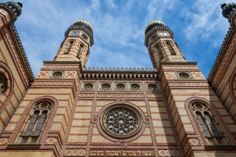 Budapest Old Jewish Quarter History Private Walking Tour - Authentic Experiences & Authentic Guides