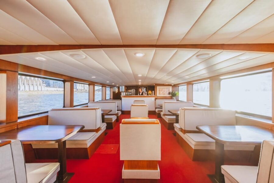 Budapest: Premium Sightseeing Cruise with Tokaj Frizzante - The Landmarks and the Cruise Itinerary