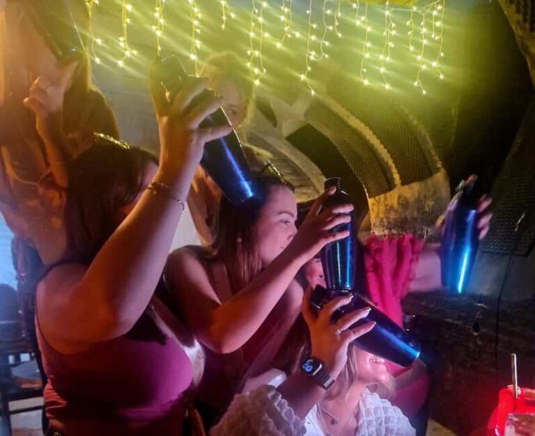 Budapest: Private Cocktail-Making Experience - Who Will Love This Experience?