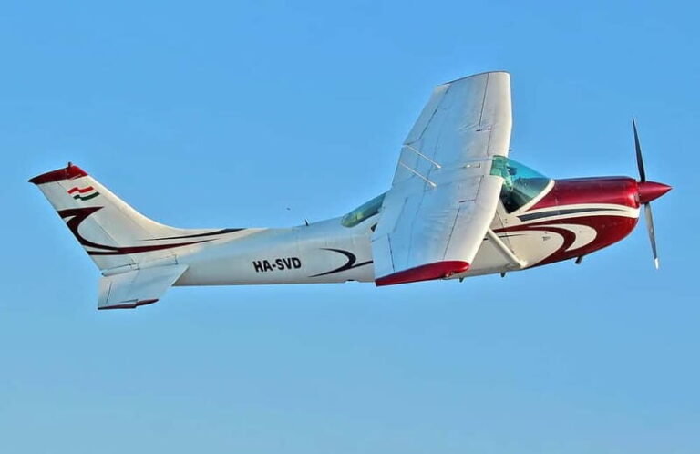 Budapest Sightseeing Flight with Cessna C172 - The Experience from the Pilot’s Seat