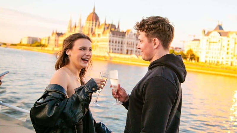 Budapest: Sip and Sail River Cruise with Unlimited Prosecco - An In-Depth Look at the Experience