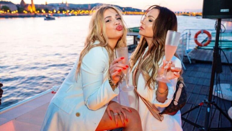 Budapest: Sip & Sail Cruise with Aperol & Prosecco Cocktails - Who Will Love This Cruise?