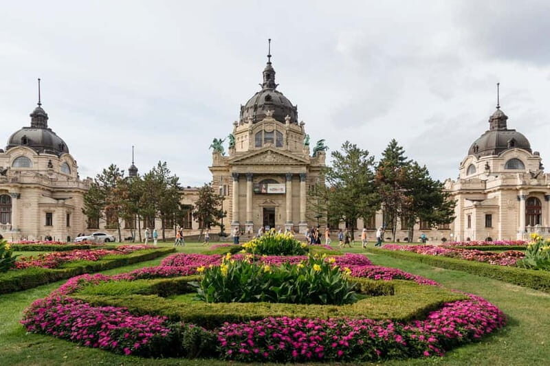 Budapest Thermal Baths Tour & Folk Music Performance - Landmarks and Scenic Highlights