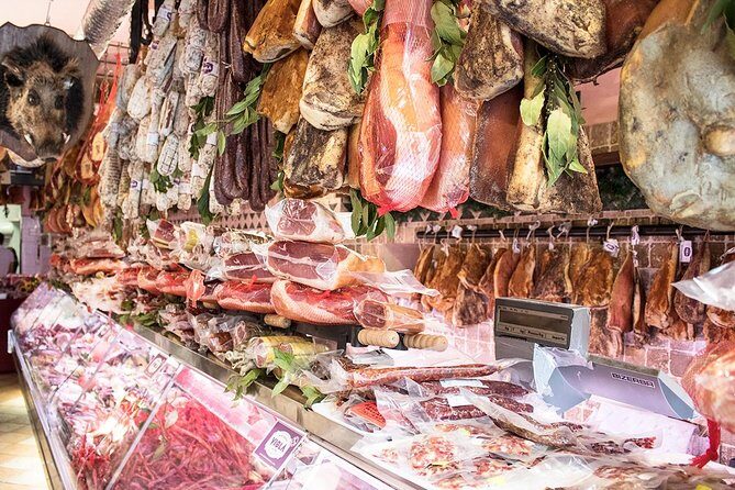 Budget Street Food Tour of Campo de Fiori, Jewish Ghetto & Pantheon with Gelato - The Neighborhoods and Their Stories