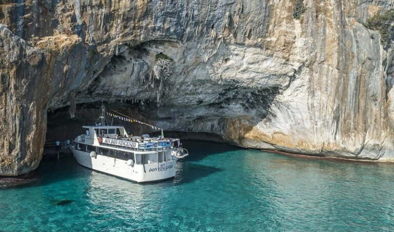 CALA GONONE: taxi boat to Grotta del Bue Marino - Authentic Insights and Review-Based Tips
