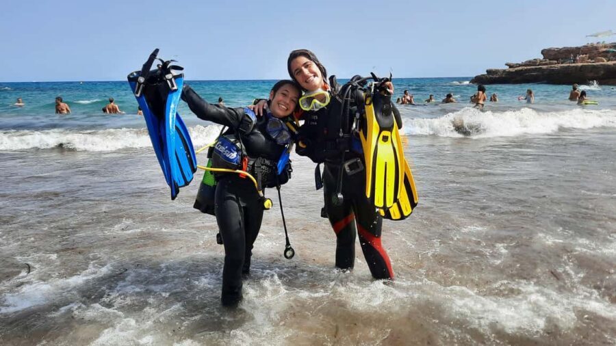 Cambrils: Dive into the adventure with PADI Discover Scuba Diving - What the Experience Means for You