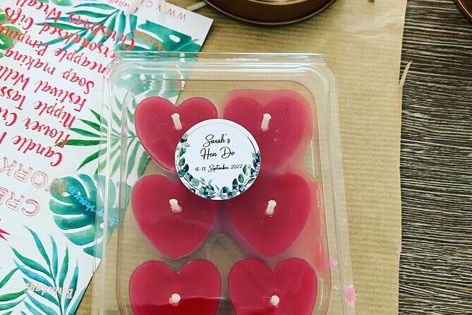 Candle Making Workshop and Bubbly in UK - Who Would Love This Experience?