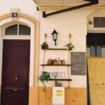 Cannes: Express Walk with a Local in 60 minutes - The Experience Breakdown