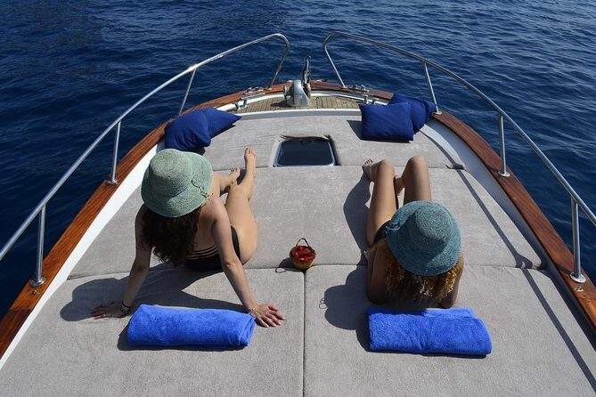 Capri boat excursion - The Full Experience: What to Expect on This Capri Boat Tour