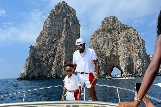 Capri Private all inclusive Boat Tour with City Exploration - FAQs