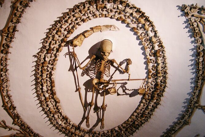 Capuchin Crypt and Hidden Gems of Rome: Small Group Max. 6 people - The Practical Side: What to Expect