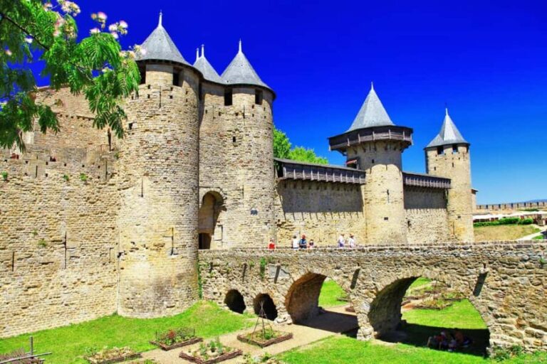 Carcassonne: Express Walk with a Local in 60 minutes - Why This Tour Represents Good Value