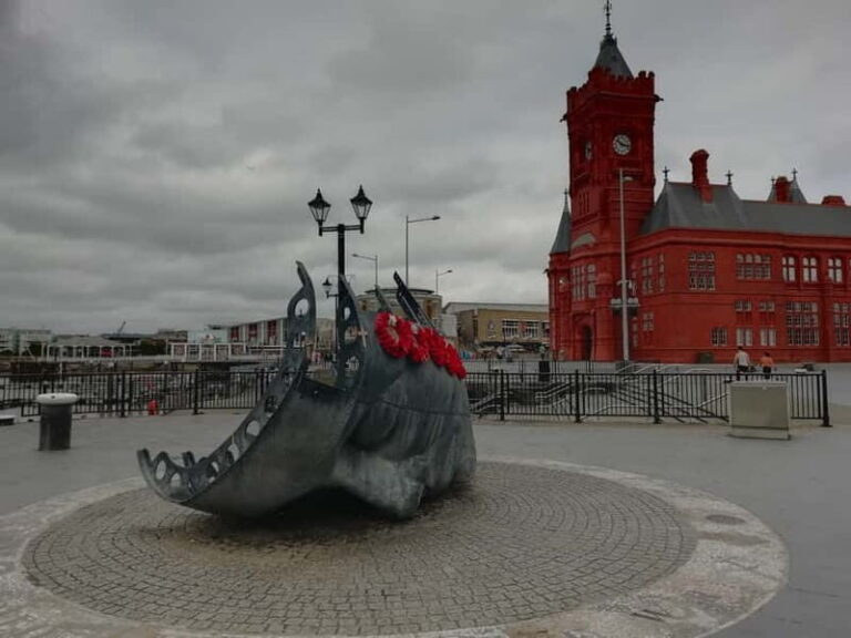 Cardiff: Private Half-Day City Center and Bay Walking Tour - Why This Tour Works for Travelers