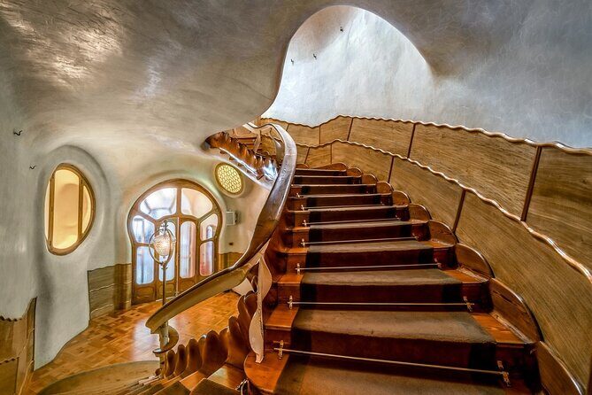 Casa Batllo Fast Track Tour with Optional White Rabbit Museum - A Deep Dive into the Experience
