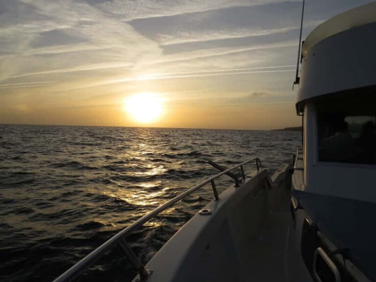 Cascais: Sunset Boat Trip with Welcome Drinks - Why It’s Worth Considering