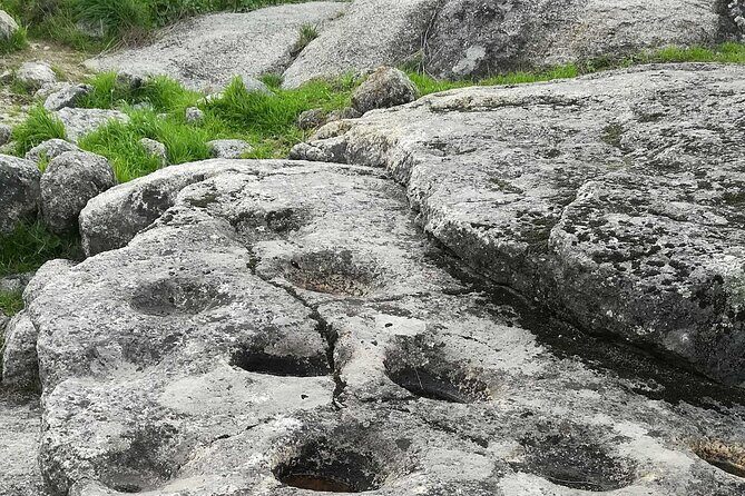 Castle of Monsanto: A Self-Guided Audio Tour of Portugal's Most Famous Site - Exploring the Castle of Monsanto: What to Expect