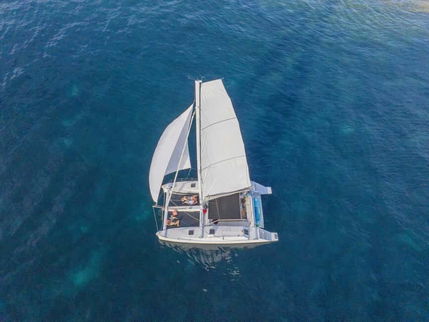 Catamaran excursion in the Estérel - The Value of the Experience