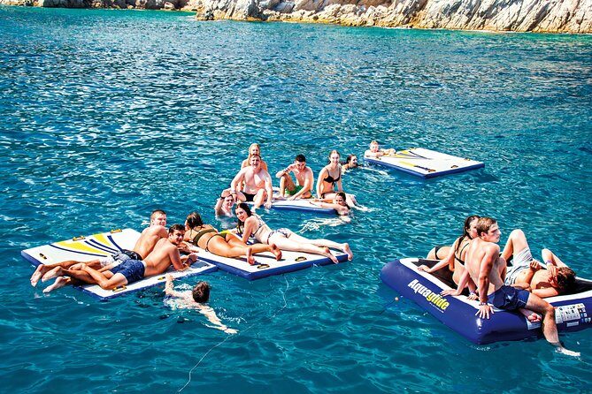 Catamaran ride -Costa Brava with barbecue and drinks. Familiar. - Authentic Experiences from Reviewers