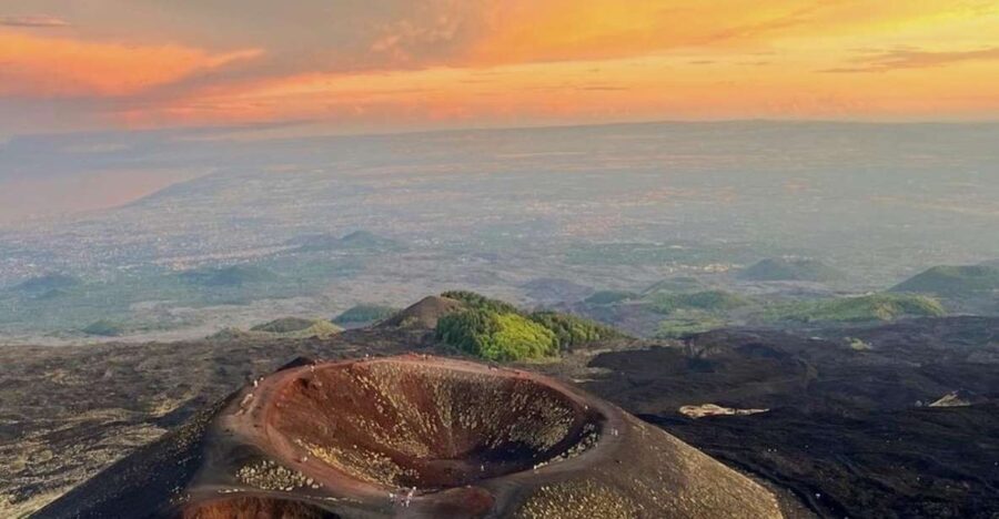 Catania: Etna Sunset Tour with Pickup and Drop-off - What to Expect at Each Stop