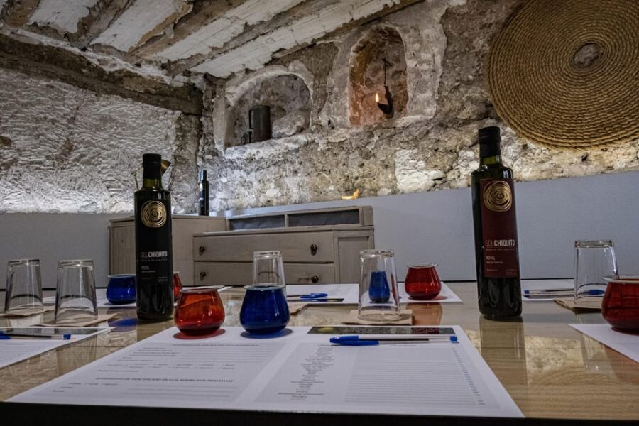 Cazorla: Olive oil tasting - The Tasting Process