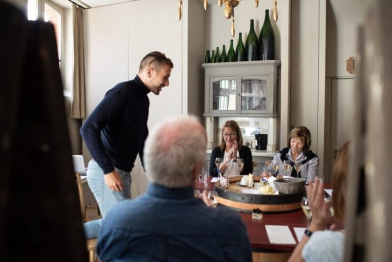 Champagne: Champagne Tasting Class with Lunch - An In-Depth Look at the Champagne Experience