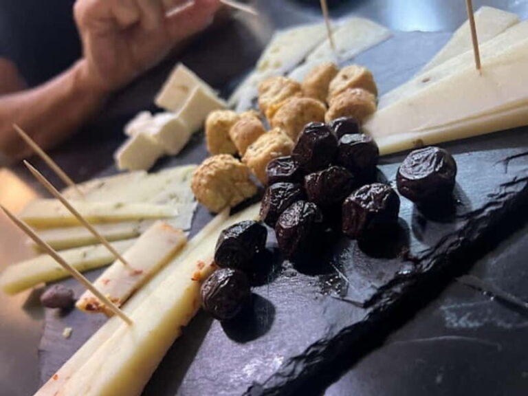 Chania Old Town: Vegetarian Food & Sightseeing Walking Tour - Practical Details & Tips