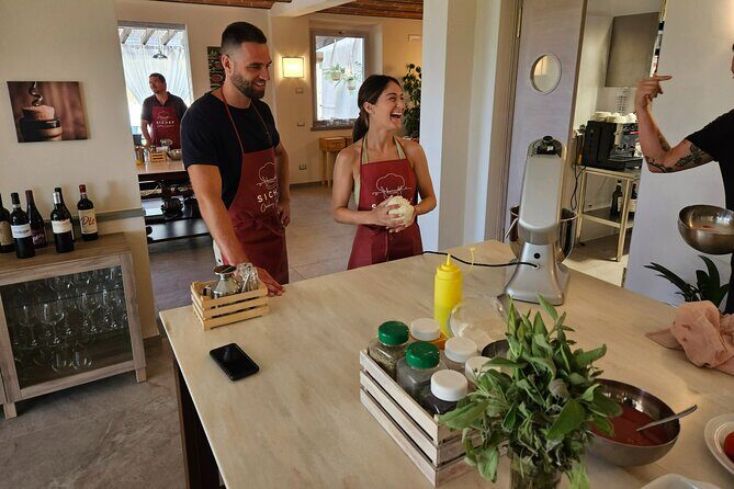 Chianti - Pizza and Tiramisu Course for Only Small Groups - A Closer Look at the Experience