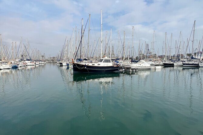 Chill and Sail in Valencia - Who Would Love This Tour?