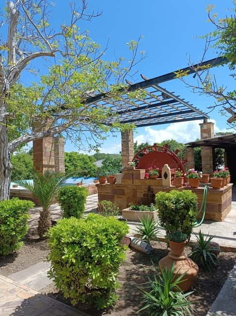 Chios: Kampos Private Walking Tour - Why Choose a Private Tour?