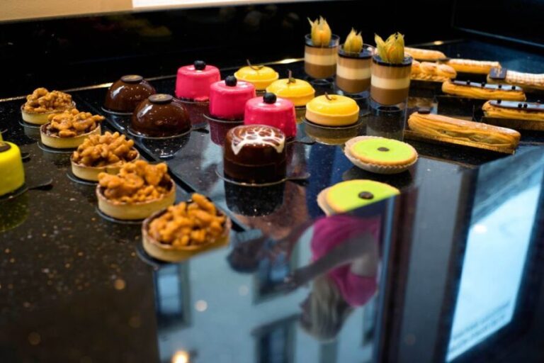 Chocolate Flavors Walking Tour of Geneva - FAQs