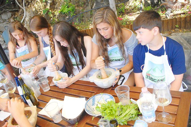 Cinque Terre Pesto Making Class, Boat Tour and Lunch - A Deep Dive into the Experience